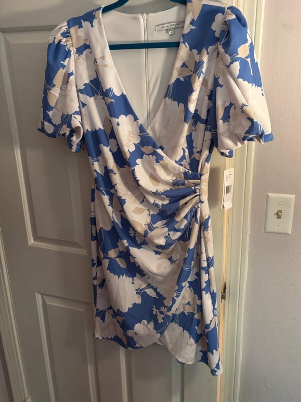 julia jordan Blue & Cream Floral Wrap Dress